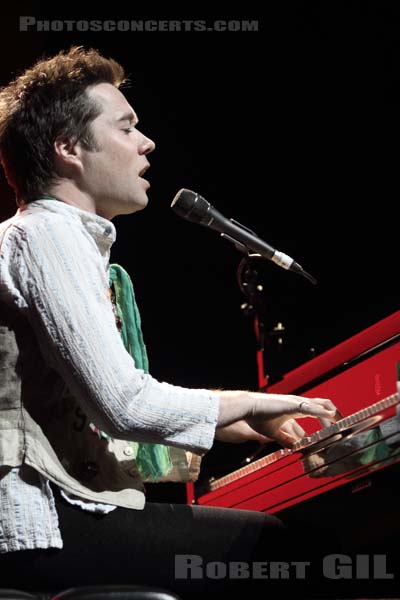 RUFUS WAINWRIGHT - 2010-05-03 - PARIS - Theatre Mogador - 